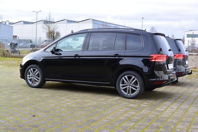 VW Touran Reimport EU-Neuwagen, Beispielbilder, ggf. teilweise mit Sonderausstattung