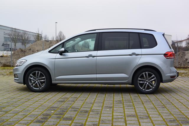 VW Touran Reimport EU-Neuwagen, Beispielbilder, ggf. teilweise mit Sonderausstattung