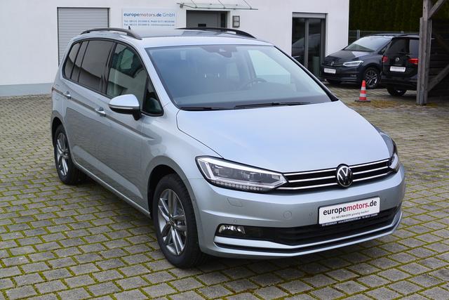 Volkswagen Touran - Edition PLUS 1.5 TSI 7-Sitzer AHK SOFORT VERF&Uuml;GBAR - IQ.LIGHT-LED el.Heckklappe EasyOpen Keyless 17''Alu ACC R&uuml;ckfahrkamera Parksensoren Air Care Climatronic Radio Ready 2 Discover DAB+ Bluetooth Winterpaket Sitzheizung App-Connect Anh&auml;ngevorrichtung anklappbar