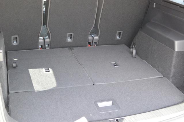 VW Touran weiss