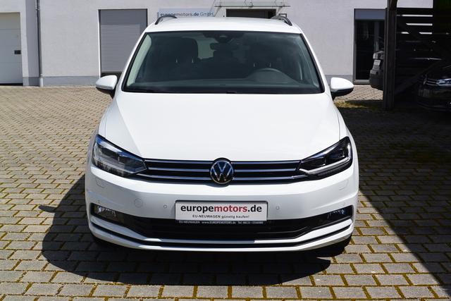 VW Touran weiss