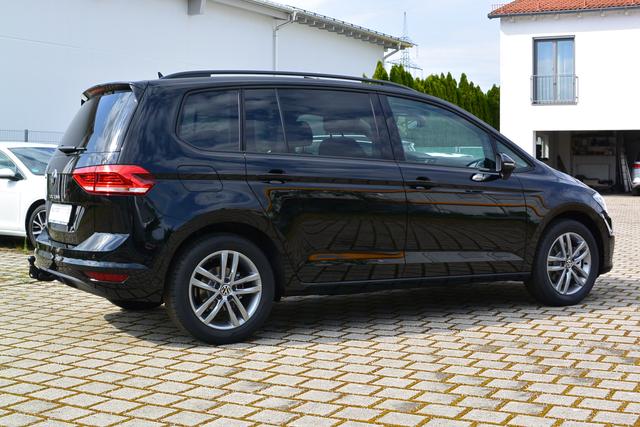 Einer der letzten VW Touran bei europemotors nahe M&uuml;nchen - EU-Reimport Fahrzeug g&uuml;nstig kaufen!, Beispielbilder, ggf. teilweise mit Sonderausstattung