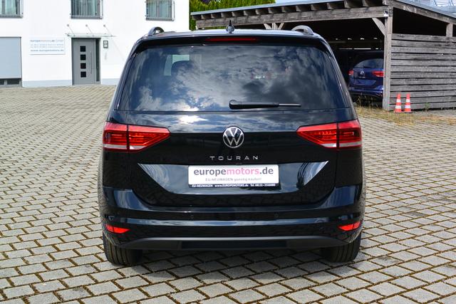 Einer der letzten VW Touran bei europemotors nahe M&uuml;nchen - EU-Reimport Fahrzeug g&uuml;nstig kaufen!, Beispielbilder, ggf. teilweise mit Sonderausstattung