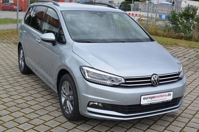 Volkswagen Touran - Edition PLUS 1.5 TSI 7-Sitzer AHK SOFORT VERF&Uuml;GBAR - IQ.LIGHT-LED el.Heckklappe EasyOpen Keyless 17''Alu ACC R&uuml;ckfahrkamera Parksensoren Air Care Climatronic Radio Ready 2 Discover DAB+ Bluetooth Winterpaket Sitzheizung App Anh&auml;ngevorrichtung REDUZIERT SOMMERAKTION