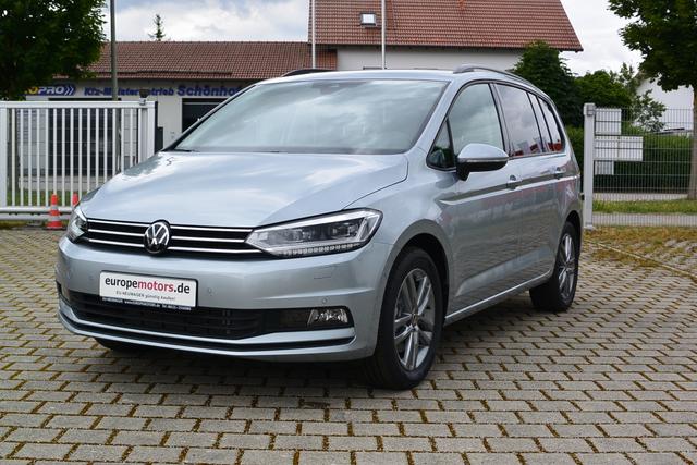 Einer der letzten VW Touran bei europemotors nahe M&uuml;nchen - EU-Reimport Fahrzeug g&uuml;nstig kaufen!, Beispielbilder, ggf. teilweise mit Sonderausstattung