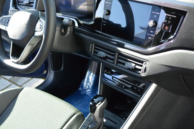 VW Taigo Blau Reef Blue Metallic 
