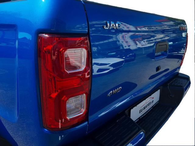 JAC Motors / T8 Pick Up Doppelkabine / Blau / / / 