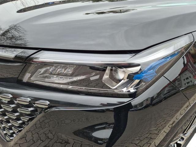 DFSK / Fengon E5 PHEV / Schwarz / / / 