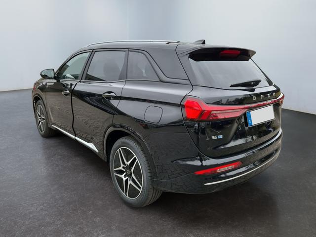 DFSK / Fengon E5 PHEV / Schwarz / / / 