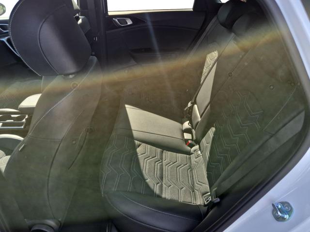 Kia / Ceed (Facelift 2025) / Weiß / / / 