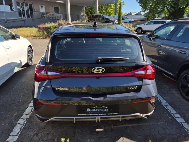 Hyundai / i20 / Grau / / / 