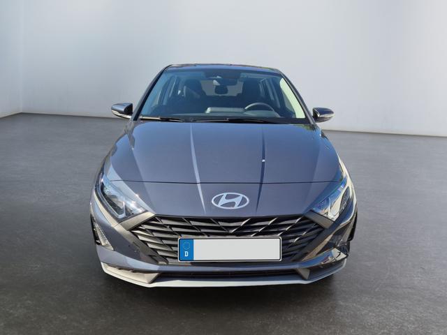 Hyundai / i20 / Grau / / / 