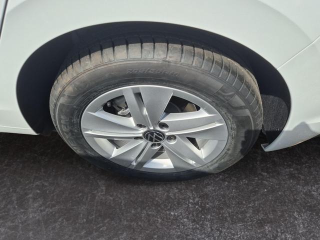 Volkswagen / Golf / Weiß / / / 