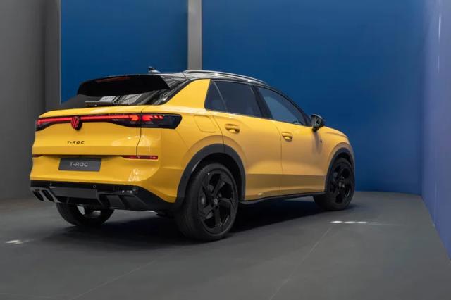 Volkswagen T-Roc LIFE 