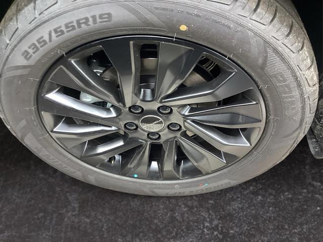 DFM / DFM Forthing 5 (Facelift) / Grau / / / 