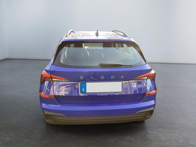 Skoda / Kamiq / Blau / / / 