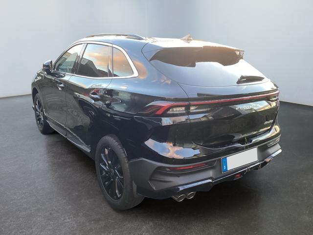 DFM / DFM Forthing 5 (Facelift) / Schwarz / / / 