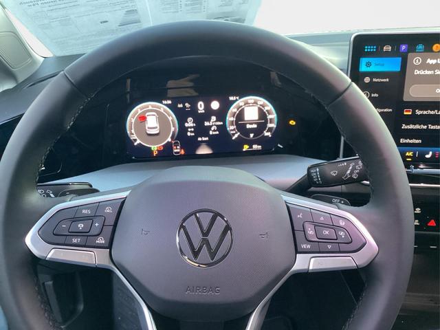 Volkswagen / Golf / Blau / / / 