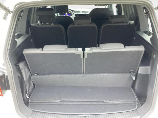 Volkswagen / Touran / Wei&szlig; / / / 