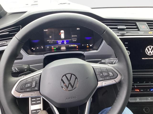 Volkswagen / Touran / Wei&szlig; / / / 