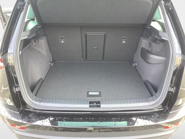 Skoda / Karoq / Schwarz / / / 