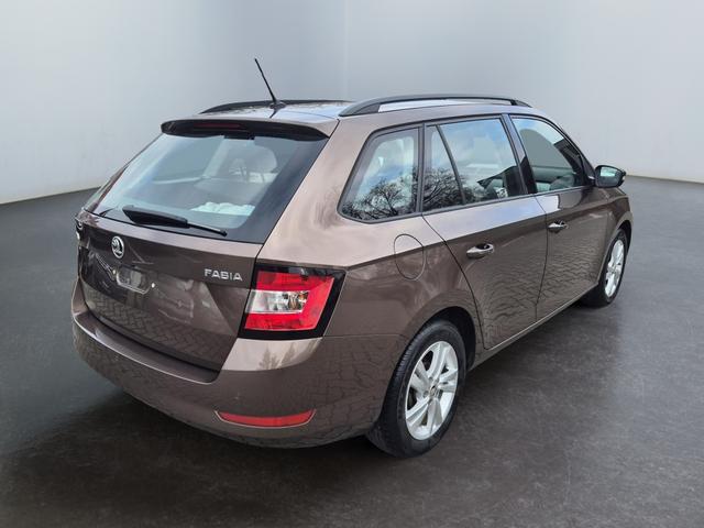 Skoda Fabia Combi 1.0 TSI Ambition SHZ Klimaanlage Top Zustand 