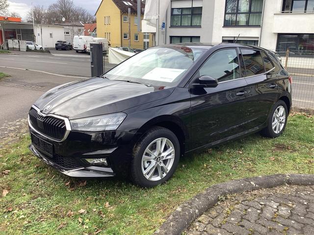 Skoda / Fabia / Schwarz / / / 