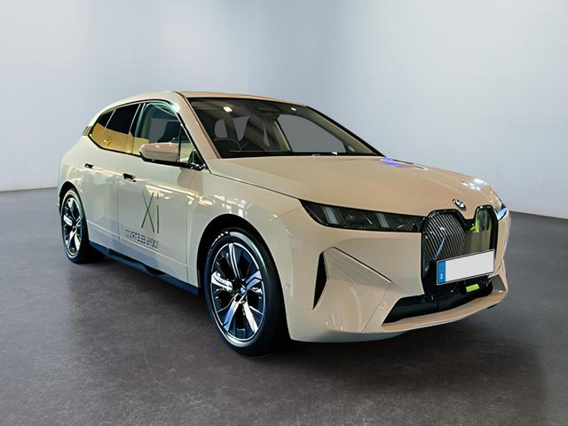 BMW iX - xDrive45
