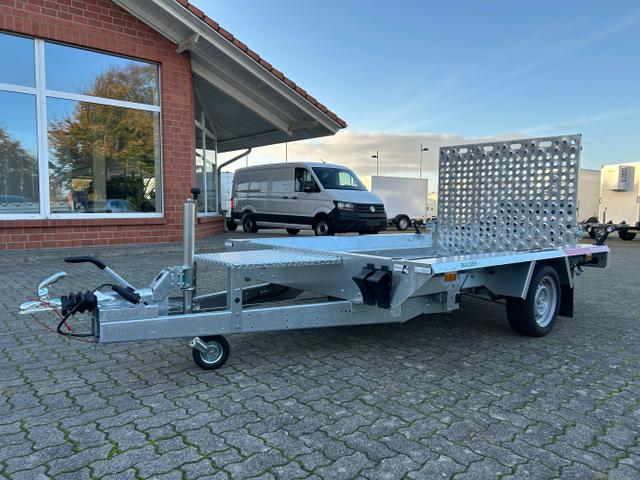 TEMA / Temared Builder / / / / 2,7t Baumaschinentransporter