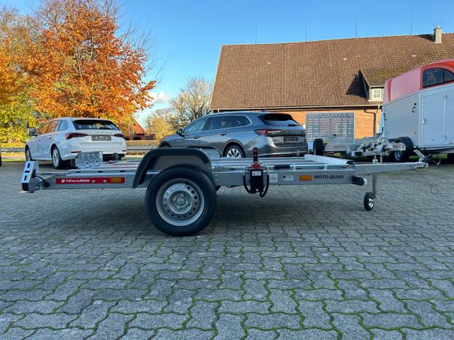 TEMA / Temared Moto / / / / Quad 2616 750kg absenkbarer Motorradtransporter 100km/h
