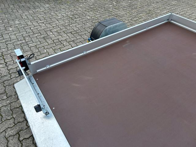 Humbaur / Fahrzeugtransporter / / / / HKT 132515 S 1,35t absenkbar gebremst