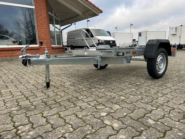 TEMA / Temared Moto / / / / 1 750kg Motorradtransporter 100km/h