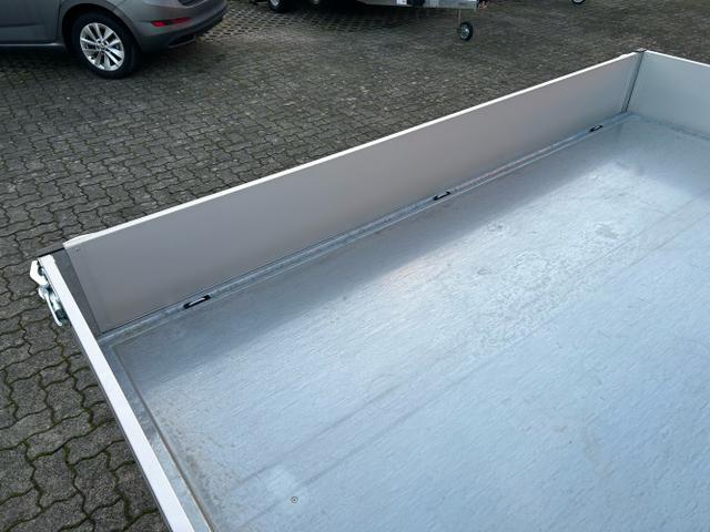 Humbaur / Kipper / / / / HTK 2700.31 2,7t Dreiseitenkipper E-Pumpe