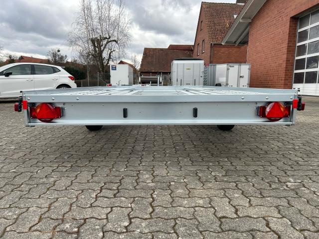 Humbaur / Fahrzeugtransporter / / / / FTK 27 40 22 2,7t Autotransporter