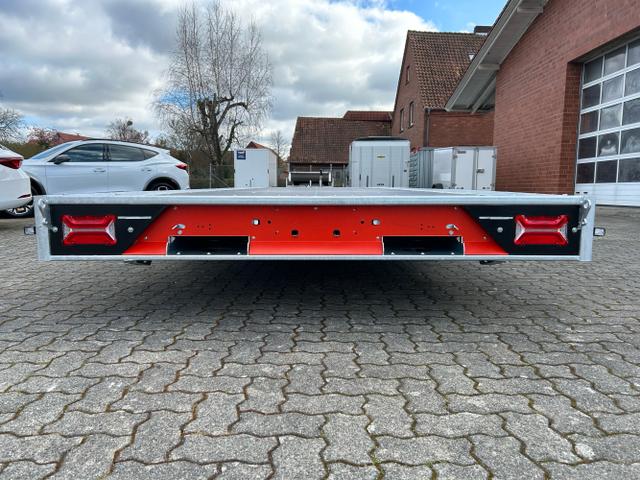 Brian James / Multifunktions-Anhänger / / / / Connect