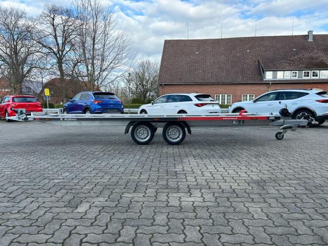 Lorries / Autotransporter / / / / PLI35-5521 3,5t