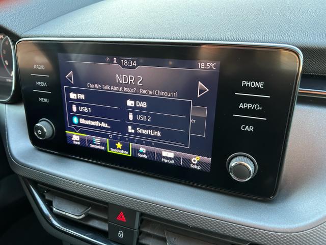Skoda / Scala / Weiß / / / 1.0 TSI / Rückfahrkamera