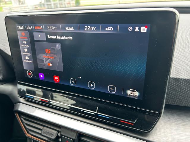 CUPRA / Leon Sportstourer / Weiß / / / 1.5 eTSI DSG / AHK Sitzheizung