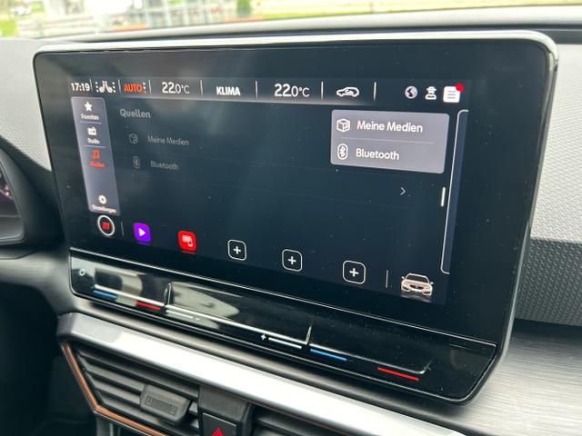CUPRA / Leon Sportstourer / Weiß / / / 1.5 eTSI DSG / AHK Sitzheizung