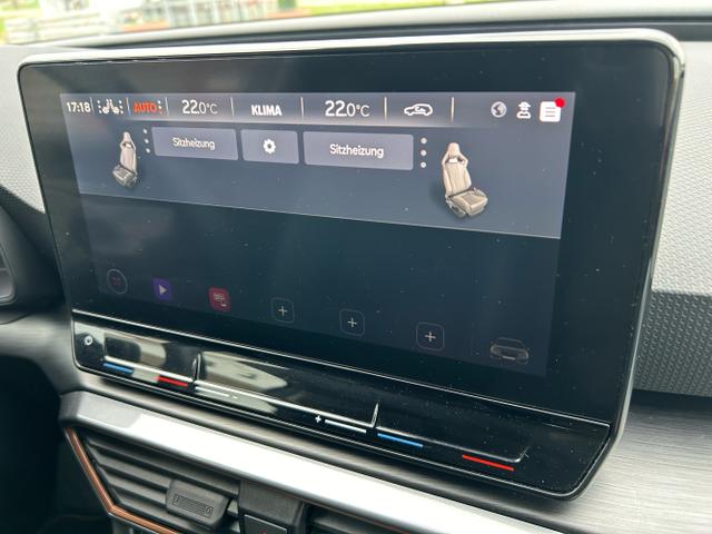 CUPRA / Leon Sportstourer / Weiß / / / 1.5 eTSI DSG / AHK Sitzheizung