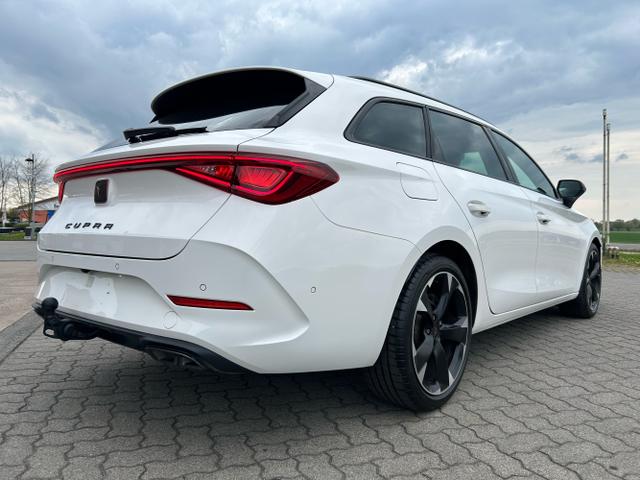 CUPRA / Leon Sportstourer / Weiß / / / 1.5 eTSI DSG / AHK Sitzheizung