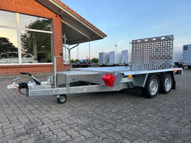 TEMA / Temared Builder / / / / 2,7t Baumaschinentransporter