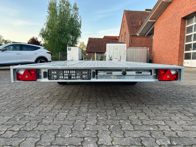 TEMA / Temared Carkeeper / / / / 2,7t Autotransporter Aluboden