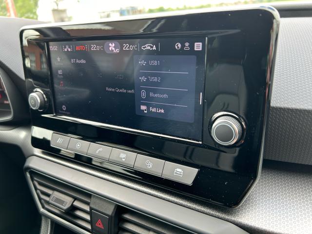 Seat / Leon / Weiß / / / 1.0 TSI / Full Link Sitzheizung