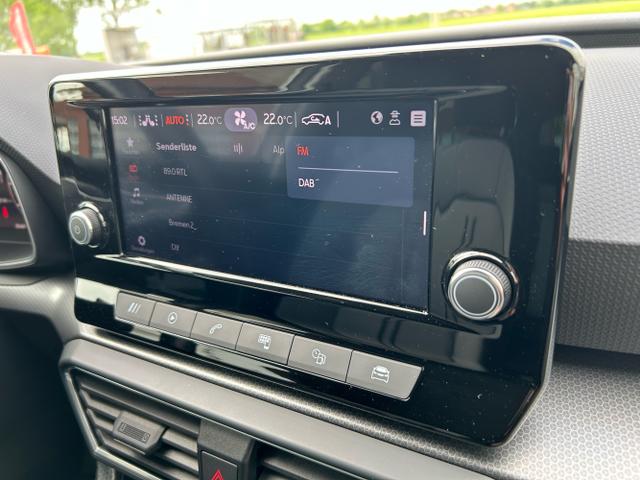 Seat / Leon / Weiß / / / 1.0 TSI / Full Link Sitzheizung
