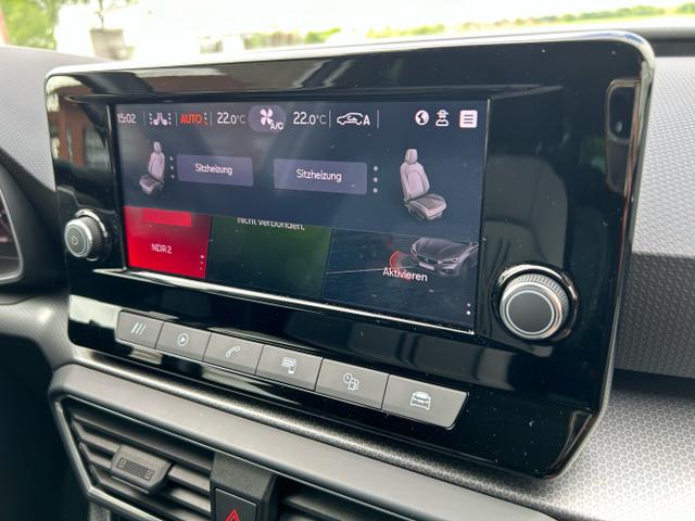 Seat / Leon / Weiß / / / 1.0 TSI / Full Link Sitzheizung
