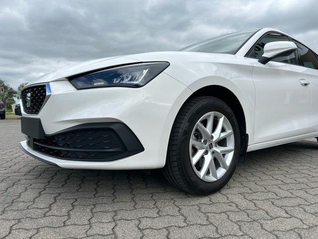 Seat / Leon / Weiß / / / 1.0 TSI / Full Link Sitzheizung