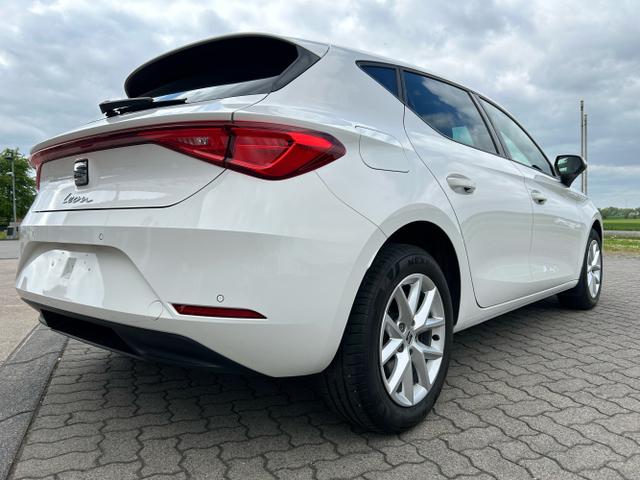 Seat / Leon / Weiß / / / 1.0 TSI / Full Link Sitzheizung