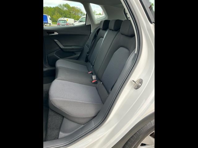 Seat / Arona / Blau / / / 1.0 TSI DSG / Sitzheizung