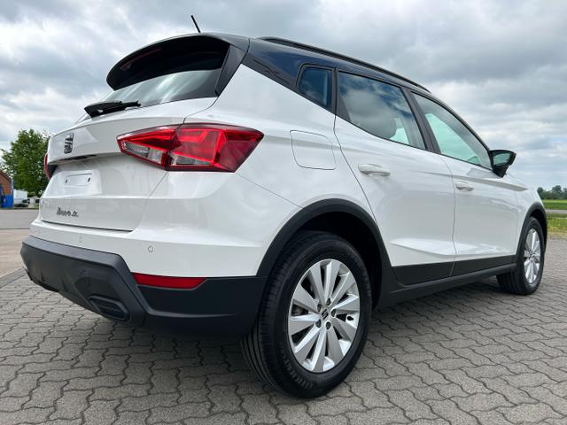 Seat / Arona / Blau / / / 1.0 TSI DSG / Sitzheizung